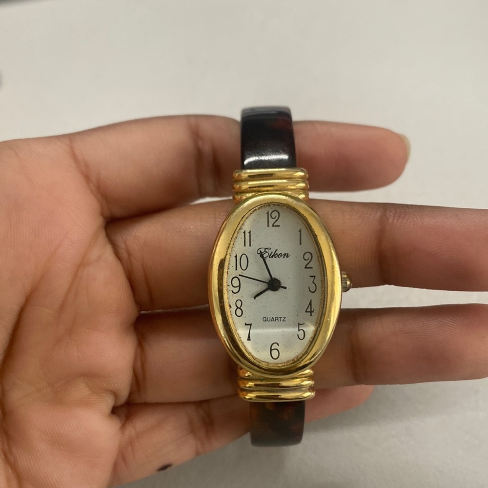 Eikon watch